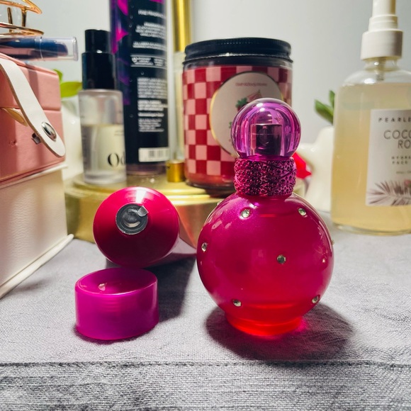 Fantasy by Britney Spears - Picture 2 of 4